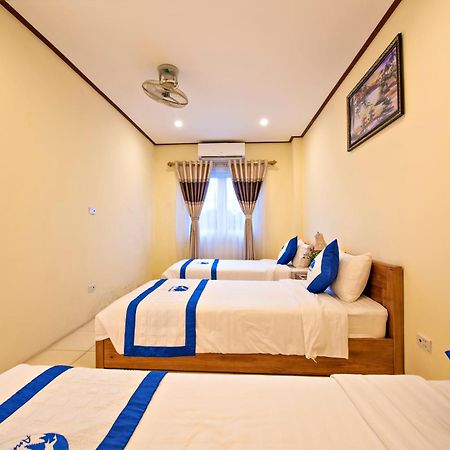 Annecy Hotel Vang Vieng Bagian luar foto