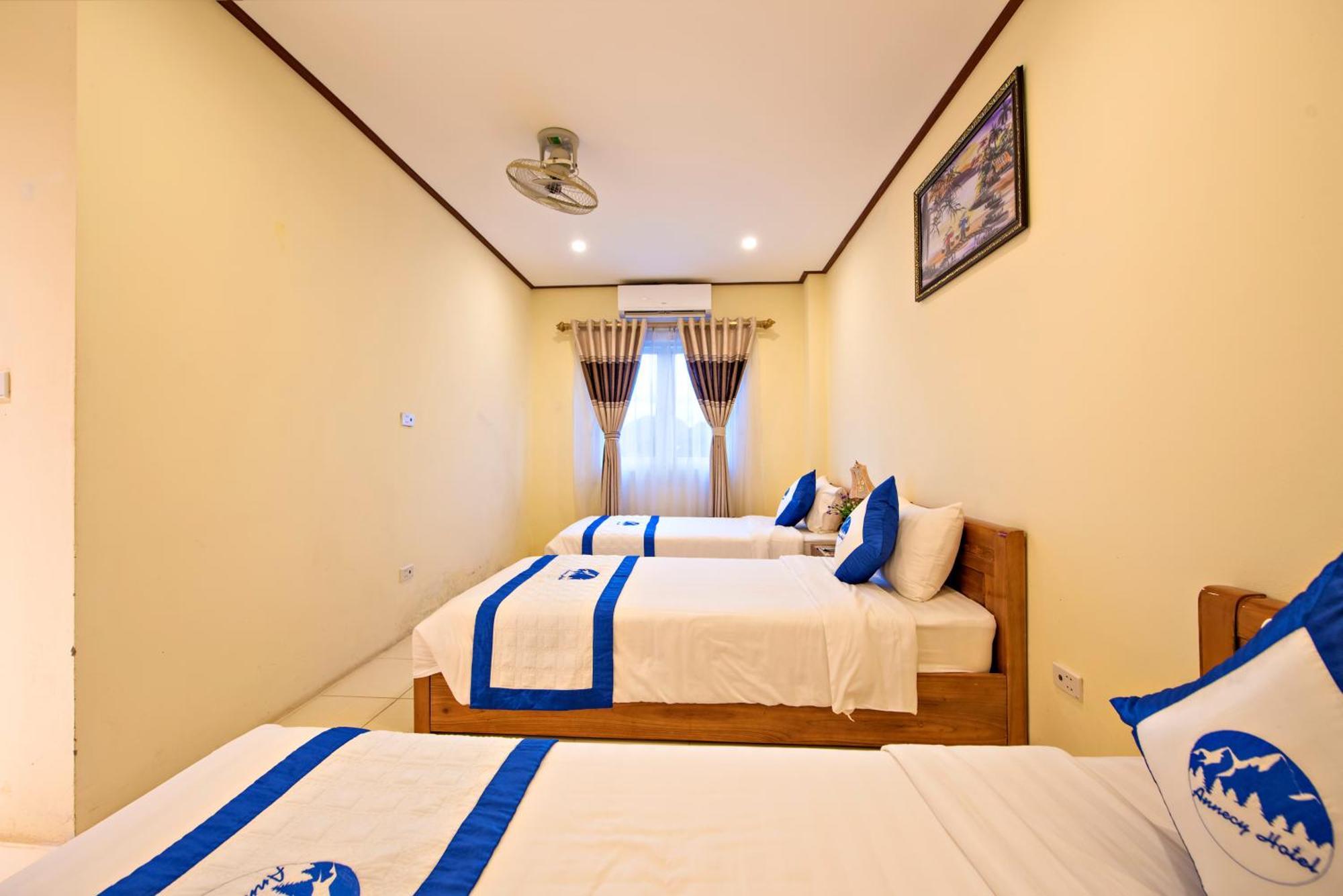 Annecy Hotel Vang Vieng Bagian luar foto