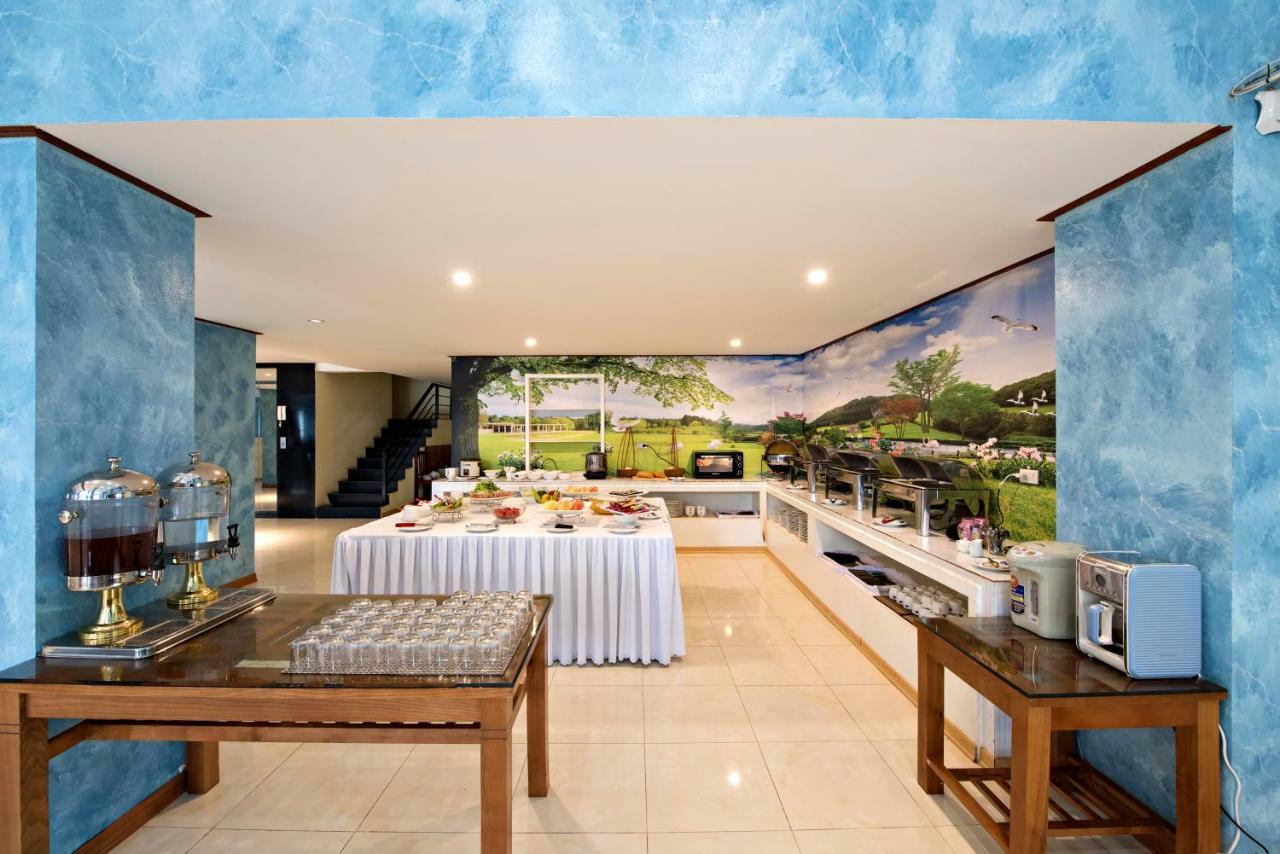 Annecy Hotel Vang Vieng Bagian luar foto