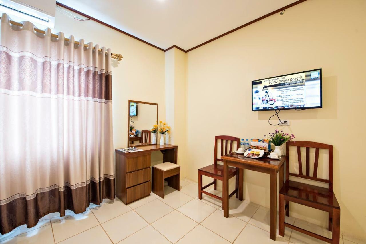 Annecy Hotel Vang Vieng Bagian luar foto