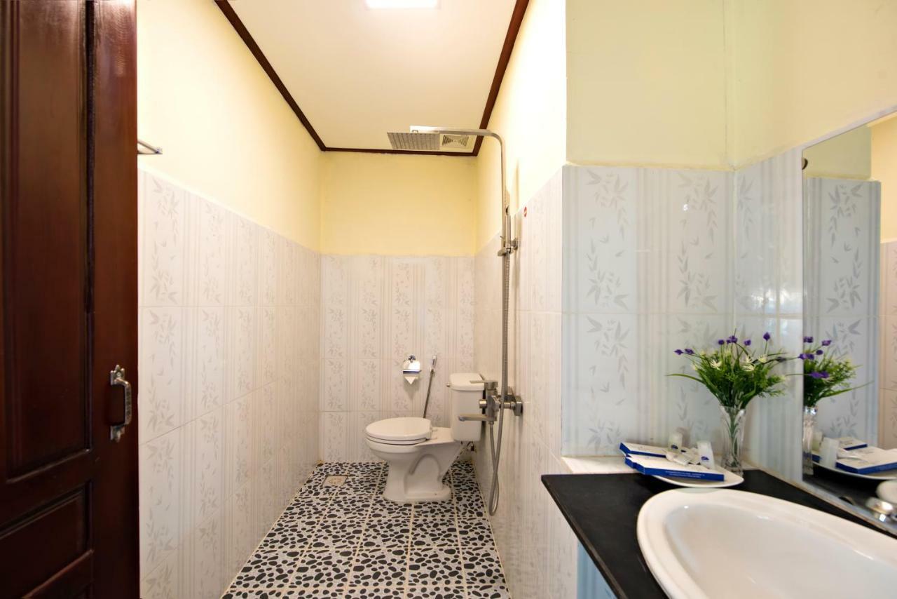 Annecy Hotel Vang Vieng Bagian luar foto